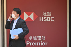 HSBC faces shareholder vote on splitting bank