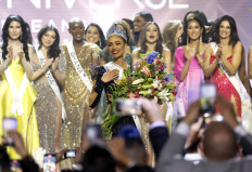 Miss USA R'bonney Gabriel accepts her crown as Miss Universe 2022 onstage during The 71st Miss Universe Competition at New Orleans Morial Convention Center in New Orleans, Louisiana, the United States on Jan.14. 