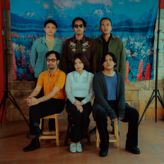 Band of six: Crayola Eyes currently consists of (clockwise from top left) Ferry Prakarsa, Reno Nismara, Aditya Hadisusanto, Kendra Ahimsa, Anindya Anugrah and Bayu Andrianto. (Courtesy of Crayola Eyes and mosesmmms)