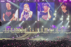 Artistry and enterprise: Harmonizing creativity with commercial success