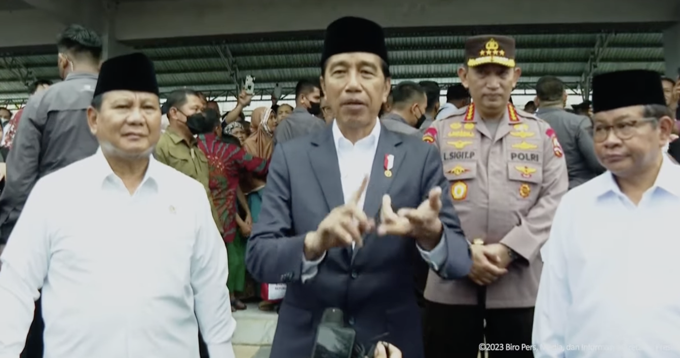 Prabowo again joins Jokowi for work trip - Politics - The Jakarta Post