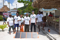 Papua vitalizes tourism recovery in Raja Ampat by installing solar panels