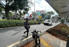 Netizens, activists up in arms over closure of South Jakarta bike lane