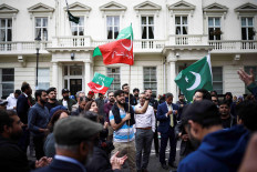 Supporters of Pakistan ex-PM Khan plan march to capital to protest arrest