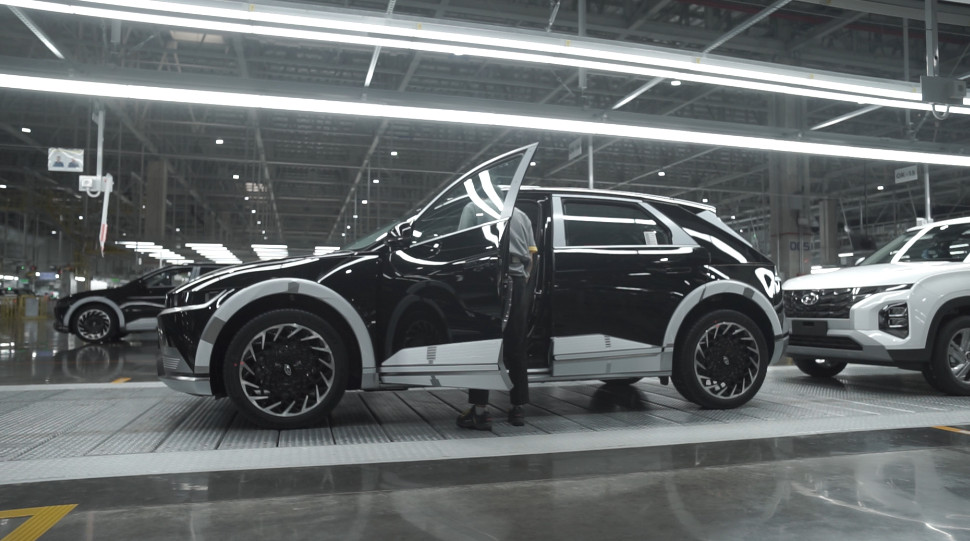 Indonesian EV early adopters face long road ahead