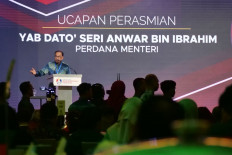 Media should not be afraid to criticize the government: Anwar Ibrahim