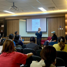 UMN students learn about massive impact of photojournalism