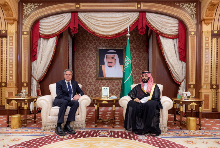US Secretary of State Antony Blinken meets with Saudi Crown Prince Mohammed bin Salman, in Jeddah, Saudi Arabia, June 7, 2023. 