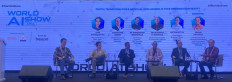 From left: Juan Kanggrawan, Head of Product, Data, Tribe at the National Ministry & Smart Cities; Christophe Hubert, Vice President of Engineering at EdenFarm; Dr. Sankaraiah Sreeramula, Chief Data Scientist at APP Sinarmas; Shitalkumar R. Sukhdeve, Senior Data Scientist at PT Smartfren Telecom; Antonius Tan, Chief Digital Business Officer at Sequis Life; Sabam Hutajulu,  member of the Board of Directors and Head of the Audit Committee at Indonesia AirAsia (7/6).
