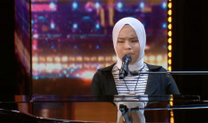 Yogyakarta-based singing sensation Putri Ariani sings on America's Got Talent (AGT).
