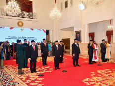 Jokowi inaugurates 12 new envoys