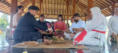 Two chefs from Qatar admire Bali&rsquo;s &lsquo;megibung&rsquo; culinary tradition