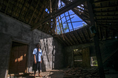 6.4 magnitude quake strikes Central, East Java