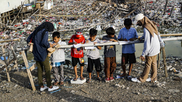 Children begin to record information in their hometown and later present it in front of their friends.