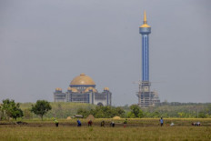 Al Zaytun and the politics of religious education in Indonesia