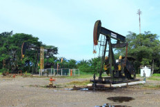 Aged oil wells behind Indonesia's declining production: Minister
