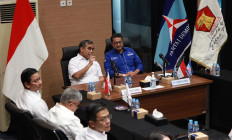 Gerindra, Dems meet as coalition talks deepen