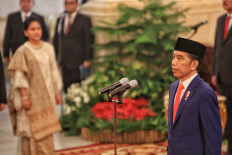 President Joko Widodo leads the inauguration of Indonesian Cabinet Officers and Ministers in the Merdeka Palace, Jakarta, Wednesday, 23 October 2019. 
