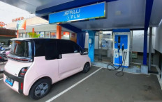 Fuel station owners begin to think about EV impact 