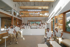 Sip and #SeeTheWorldThroughCoffee in % Arabica Bali Uluwatu 