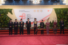 Jokowi wears Maluku attire for penultimate state address