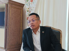 Malaysia's Minister of Natural Resources, Environment and Climate Change, Nik Nazmi bin Nik Ahmad during an interview on Wednesday, August 23 2023
