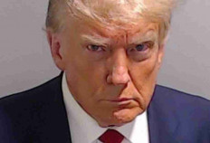Trump's mug shot released after booking at Georgia jail on election charges