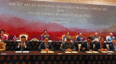 ASEAN energy ministers and dialogue partners attend an MoU signing ceremony on Aug. 25, 2023, at the 41st ASEAN Ministers on Energy Meeting (AMEM) 2023 in Bali.
