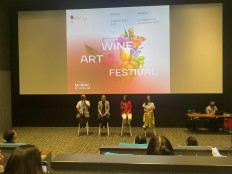 Ashta in good spirits amid Jakarta Wine Festival 2023