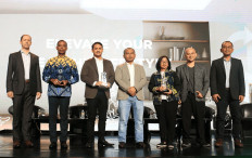 Christophe Blanc, R&D director Asia Pacific (from left); Thomas Umbu Pati, Deputy for Development Control of IKN (new capital city of Indonesia in Kalimantan); Jaka Pradipta, respiratory system specialist; Miftahul Chaer, sales director; Dian Irawati, Director of Settlement and Housing Engineering – Ministry Of Public Works & Housing Indonesia Republic (PUPR); Indra Budi Wibowo, product category manager; Ahmad Hamdani, president director.