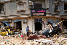 Libya floods wipe out quarter of city, thousands dead