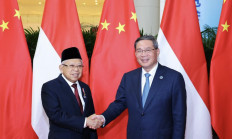 Ma'ruf Amin meets with Premiere Li on China visit