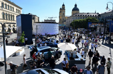 EU seeks to put brakes on China without hurting ties