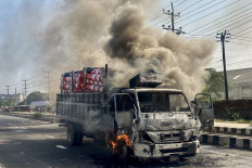 Fresh clashes as Bangladesh garment workers protest low wage