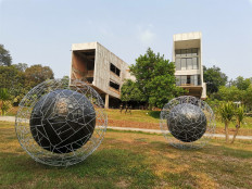Standing on a sloping hill in Lebak Bulus, South Jakarta, Semesta's Gallery has gained recognition among the city's urbanites for being a unique art gallery-cum-green space in Jakarta. The gallery officially opened its doors to the public in October 2022.