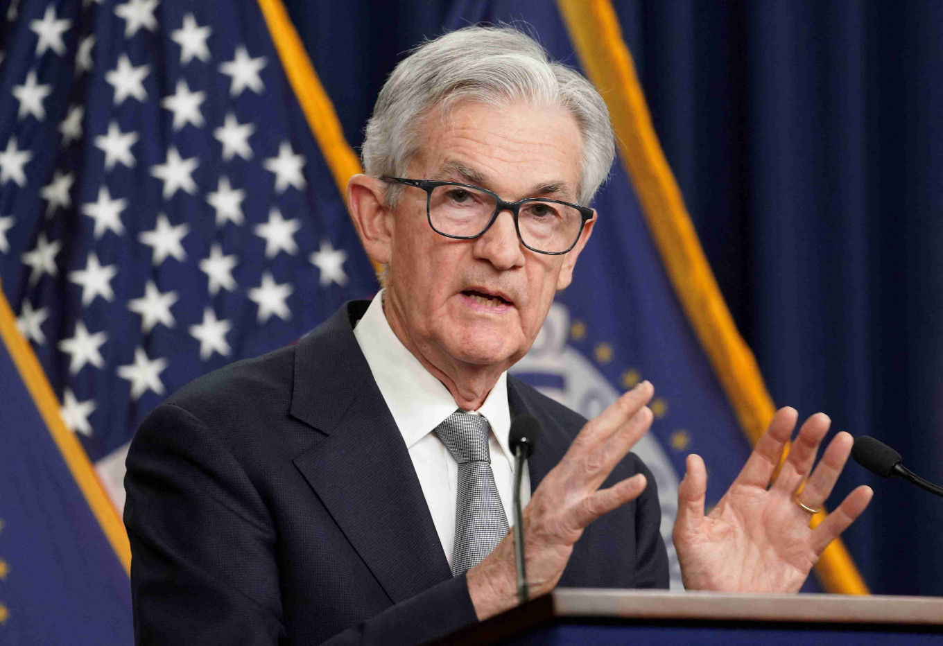 Fed seen poised to cut rates this month, debate 2025 pause Markets