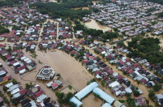 More regions flooded as Indonesia enters rainy season