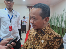 China’s CATL to start building EV battery plant in January