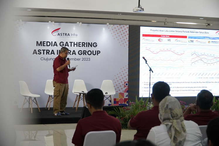 Rinaldi, head of the Nataru Task Force ASTRA Infra Group, explains ASTRA Infra Group's readiness to serve road users during the Nataru holiday at a media gathering held by ASTRA Infra Group at the Tangerang-Merak toll road office in Ciujung, Serang, on Dec. 19