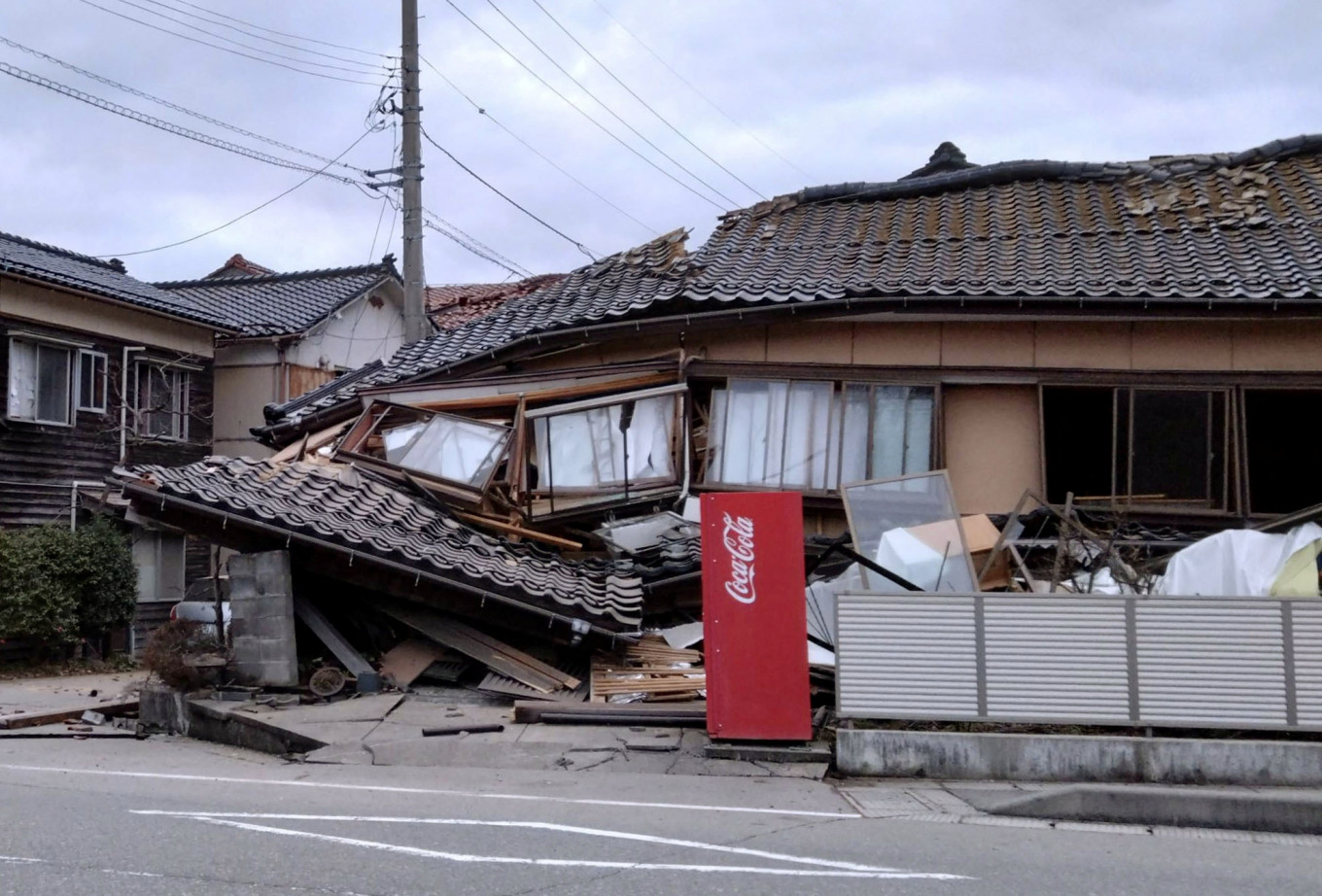 Japan earthquake death toll