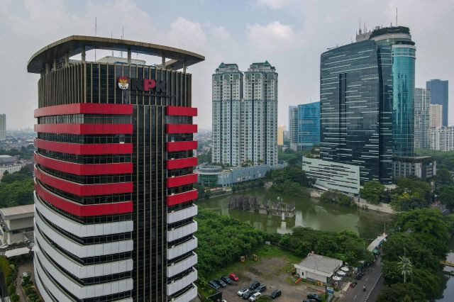 Eye on graft: The Corruption Eradication Commission (KPK) building (left) is pictured on June 27, 2023, in South Jakarta.