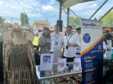 BRILink Mekaar agents propel Mekaar customers' income to new heights