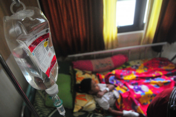 A young patient is treated for dengue on Feb. 5, 2024, at Loekmono Hadi Regional General Hospital in Kudus, Central Java. The regency’s health authorities recorded a 25 percent increase in dengue patients from the previous month to 55 cases in January.