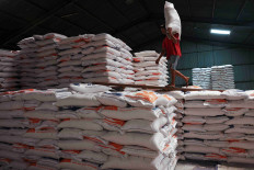 Global rice prices drop after India allows white rice exports