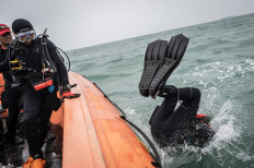 Search continues for Taiwanese man after boat capsized