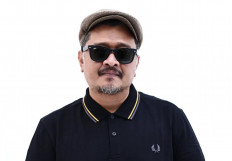 Frontman of Jakarta-based indie rock band Sore, Firza Achmar Paloh, also known as Ade Paloh, died on March 19, 2024.