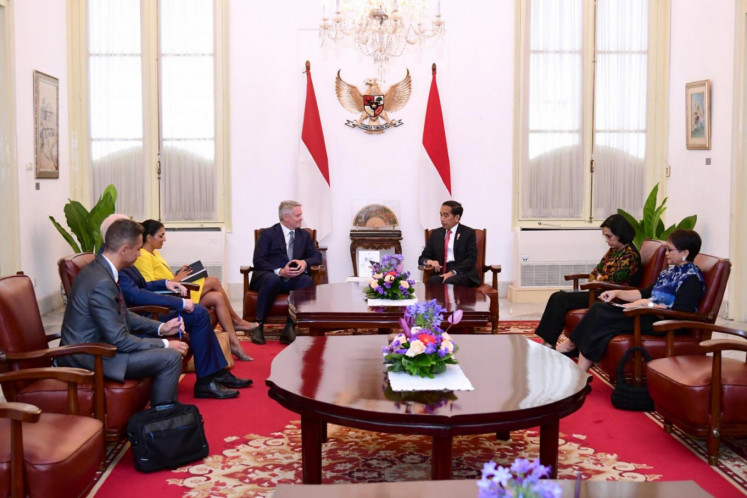President Joko “Jokowi“ Widodo welcomes on Aug. 10 a delegation from the Organisation for Economic Co-operation and Development (OECD) with Finance Minister Sri Mulyani Indrawati and Foreign Minister Retno LP Marsudi at the Presidential Palace. 