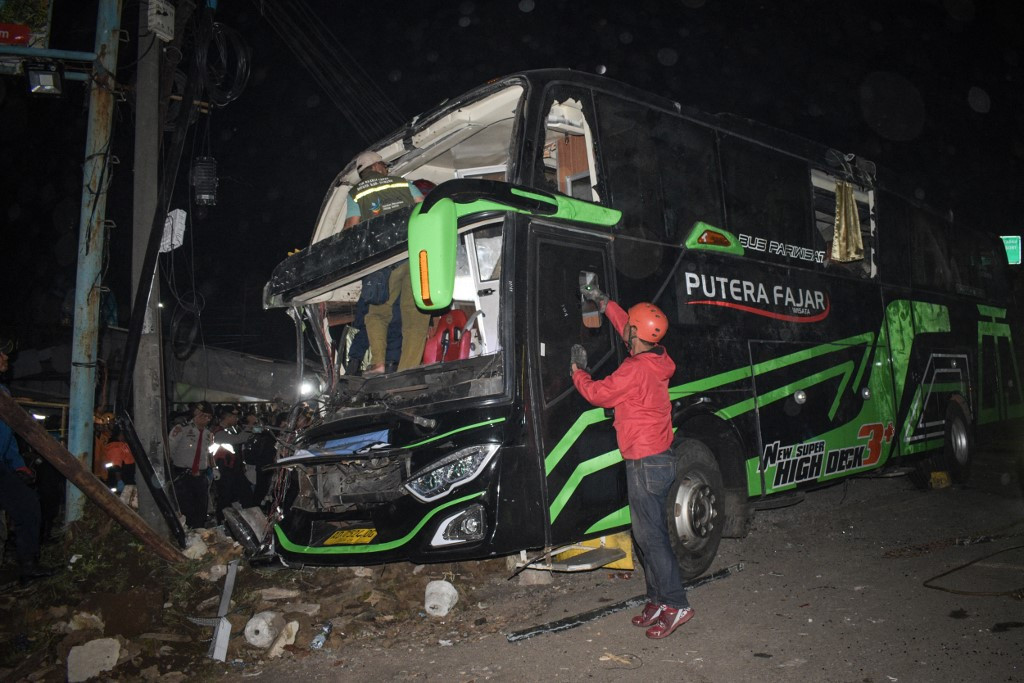 West Java school bus crash kills 11, dozens injured