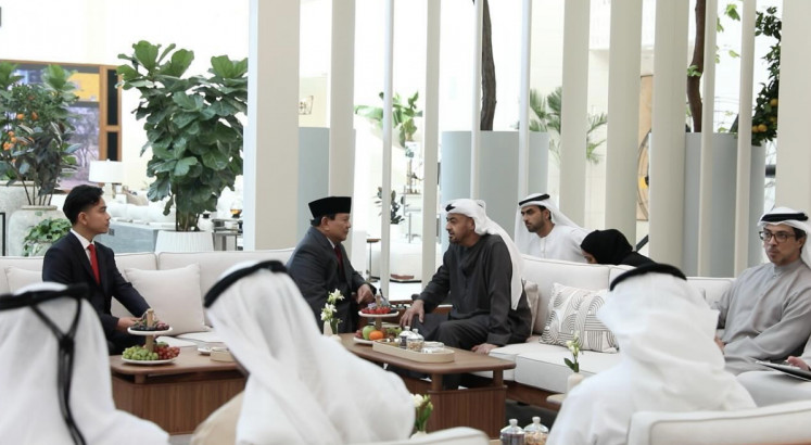 Vice president-elect Gibran Rakabuming Raka (left) joins president-elect Prabowo Subianto (center) during a meeting with President of the United Arab Emirates Muhammad bin Zayed on May 14, 2024.