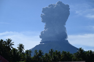 Authorities raises Halmahera volcano alert level to highest